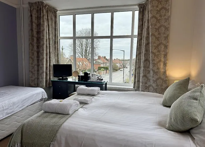 The Crescent York